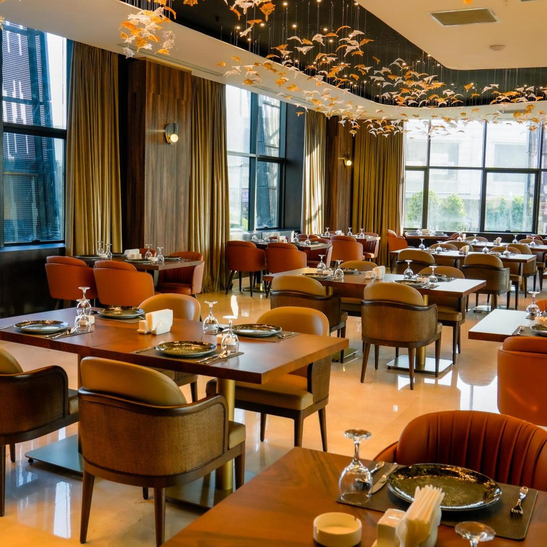 Ramada Hotel & Suites by Wyndham Erbil 32 Park 52/65