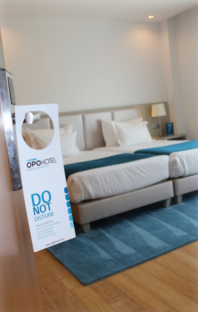 Opohotel Porto Aeroporto 20/48