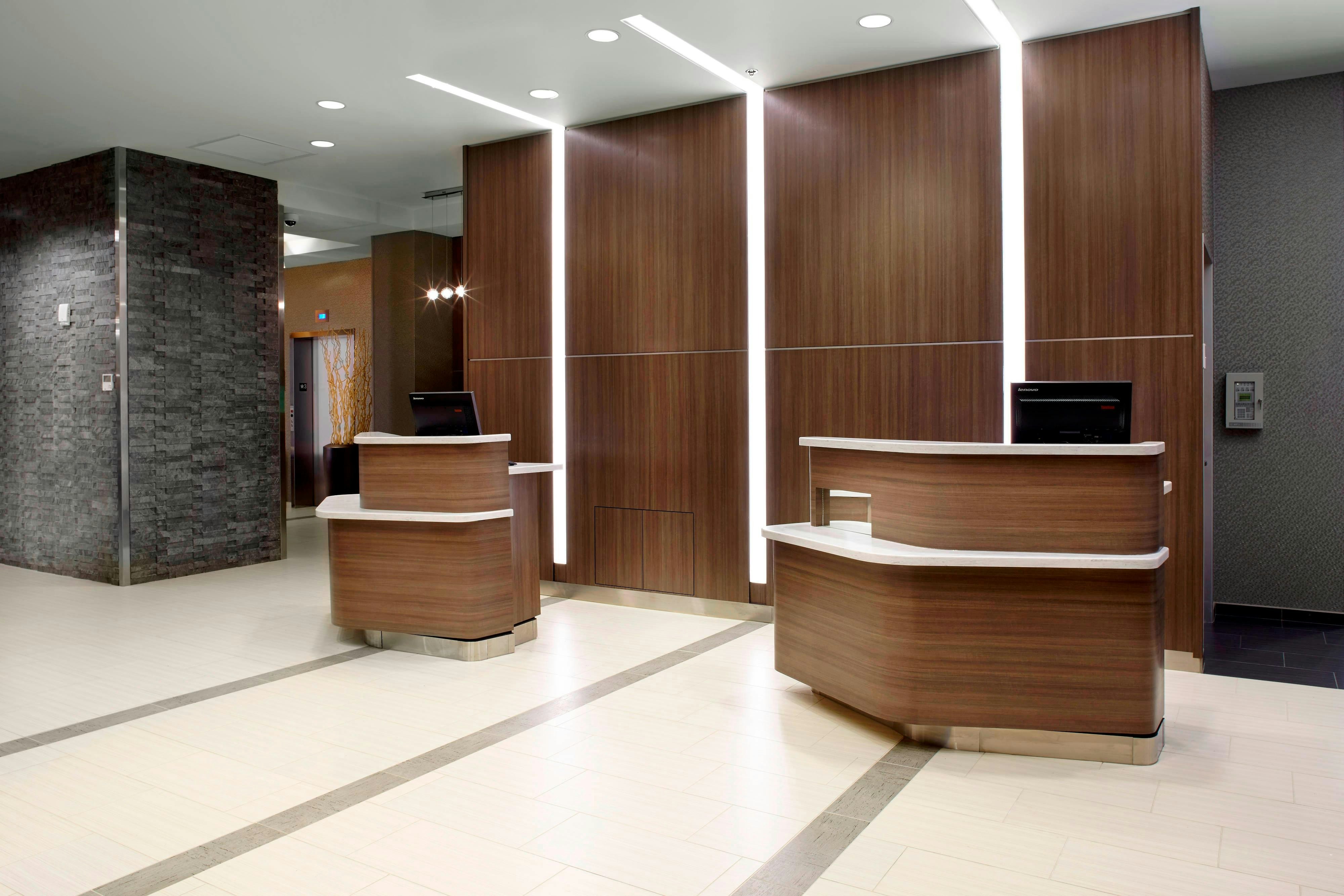 Lobby at COURTYARD AKRON DOWNTOWN, AKRON - OH