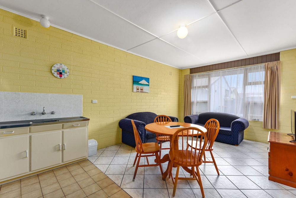 Robe Central Motel 38/43