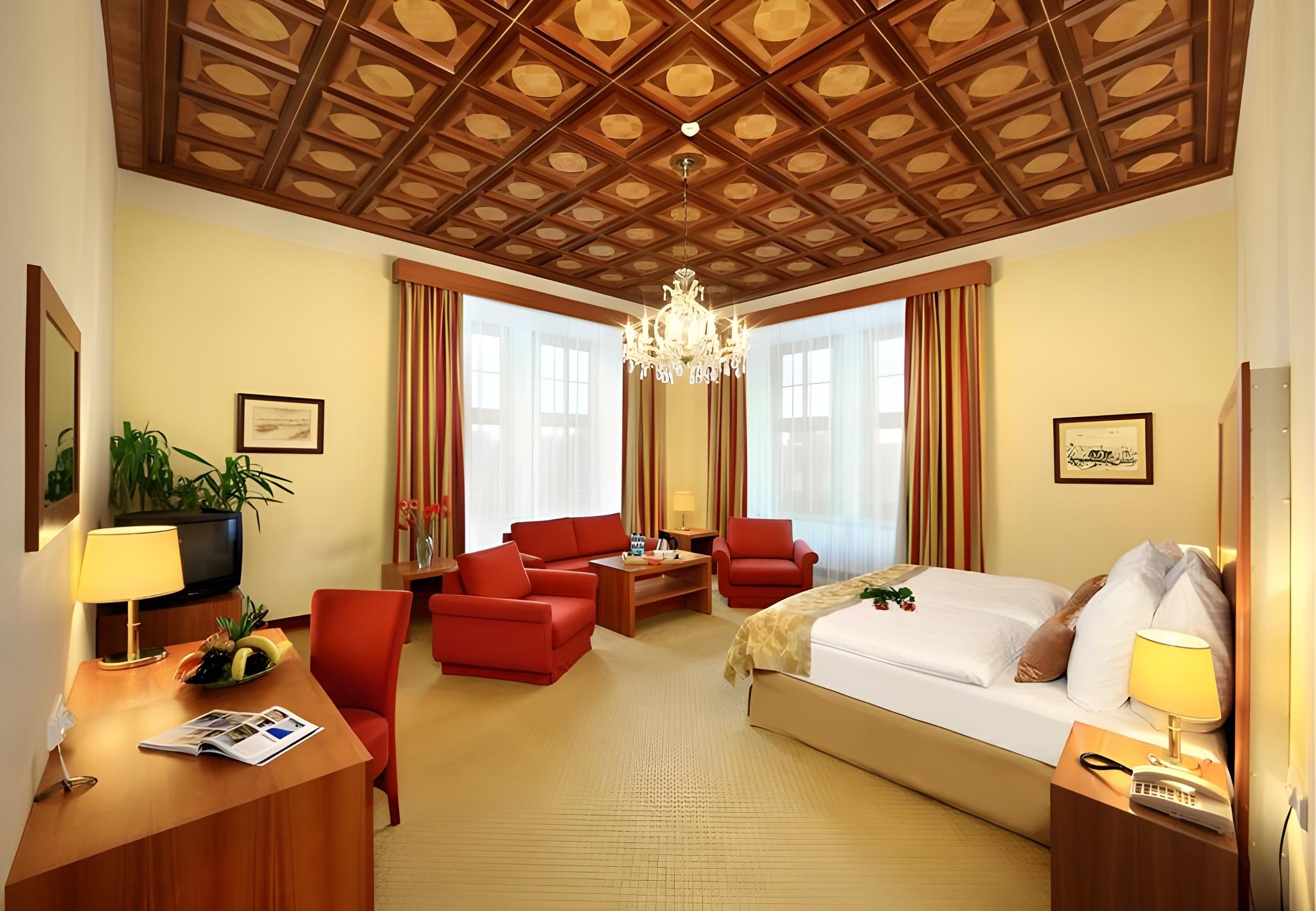 Executive, Double or Twin Bed
