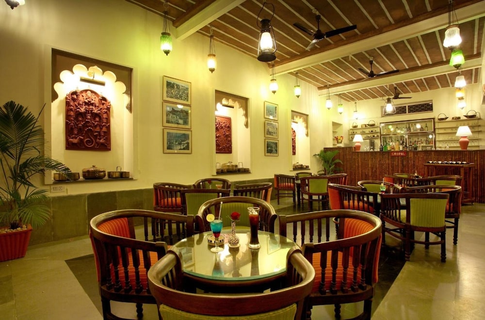 Aodhi Hotel 35/50