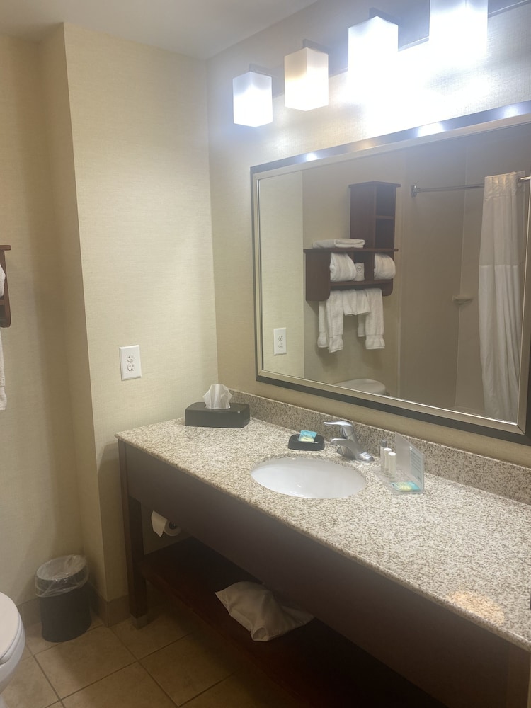 Wingate by Wyndham Steubenville 29/31