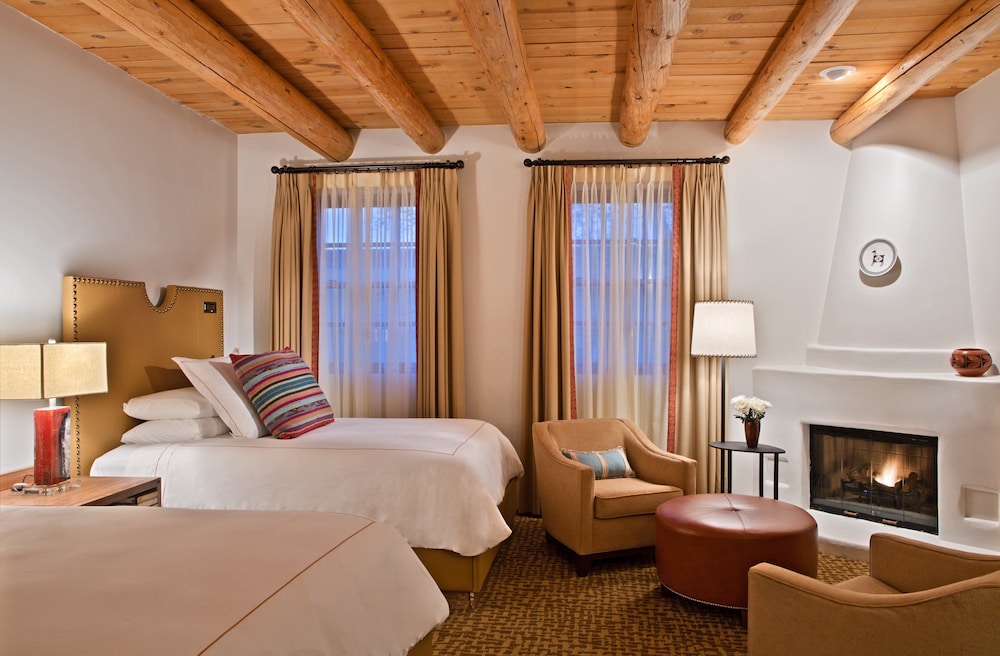 SUPERIOR, 2 DOUBLE BEDS