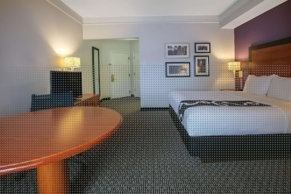 La Quinta Inn Suites Dallas North Central 20/48