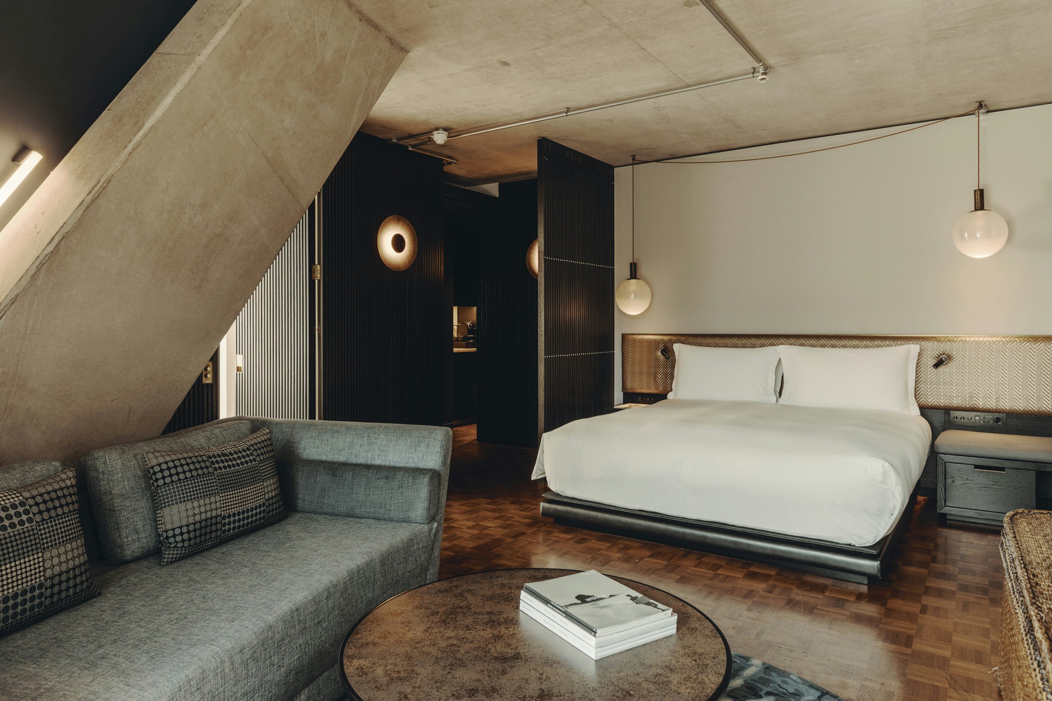 Aethos London Shoreditch 33/86
