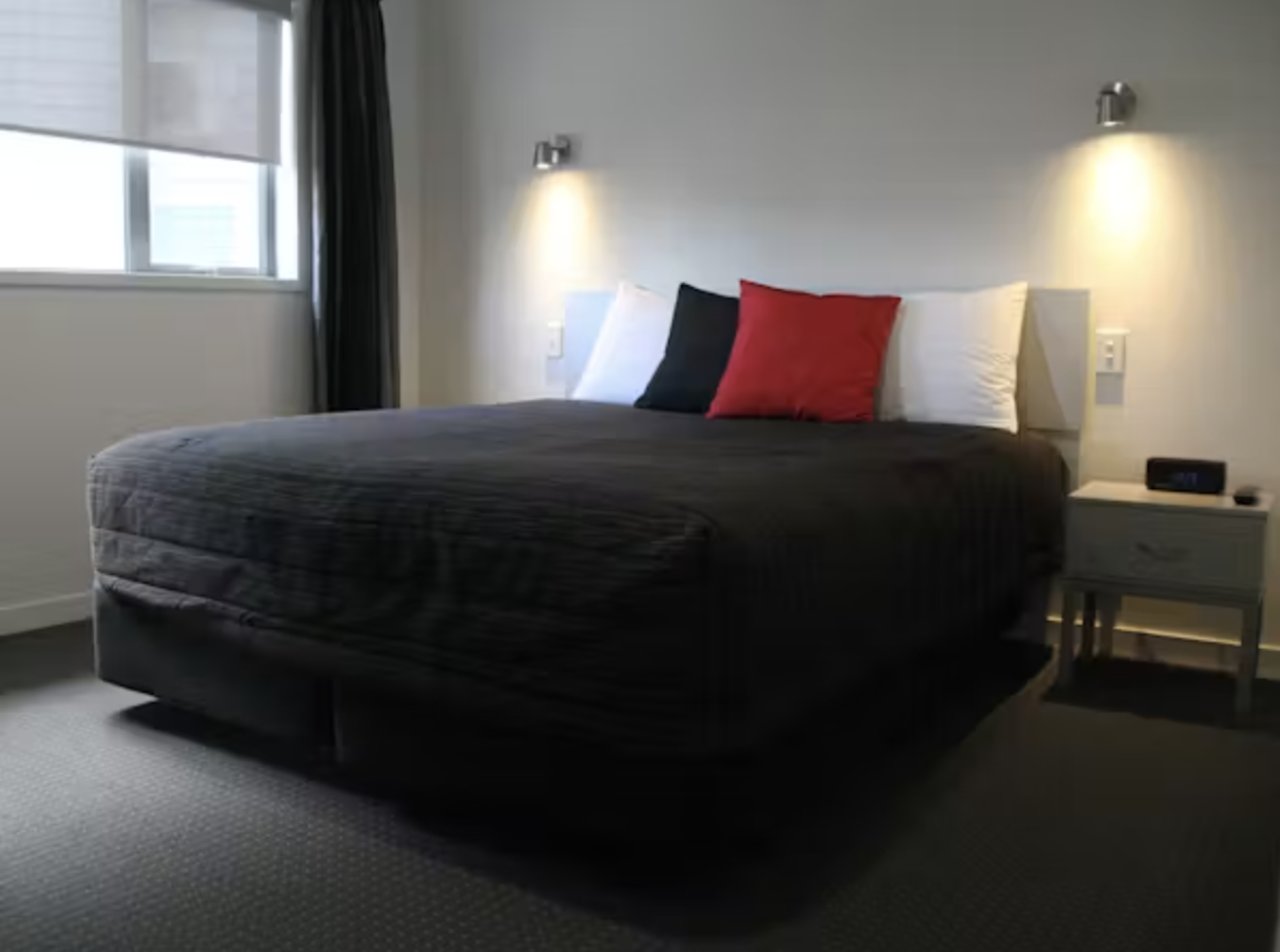 Pukekura Motor Lodge 16/38