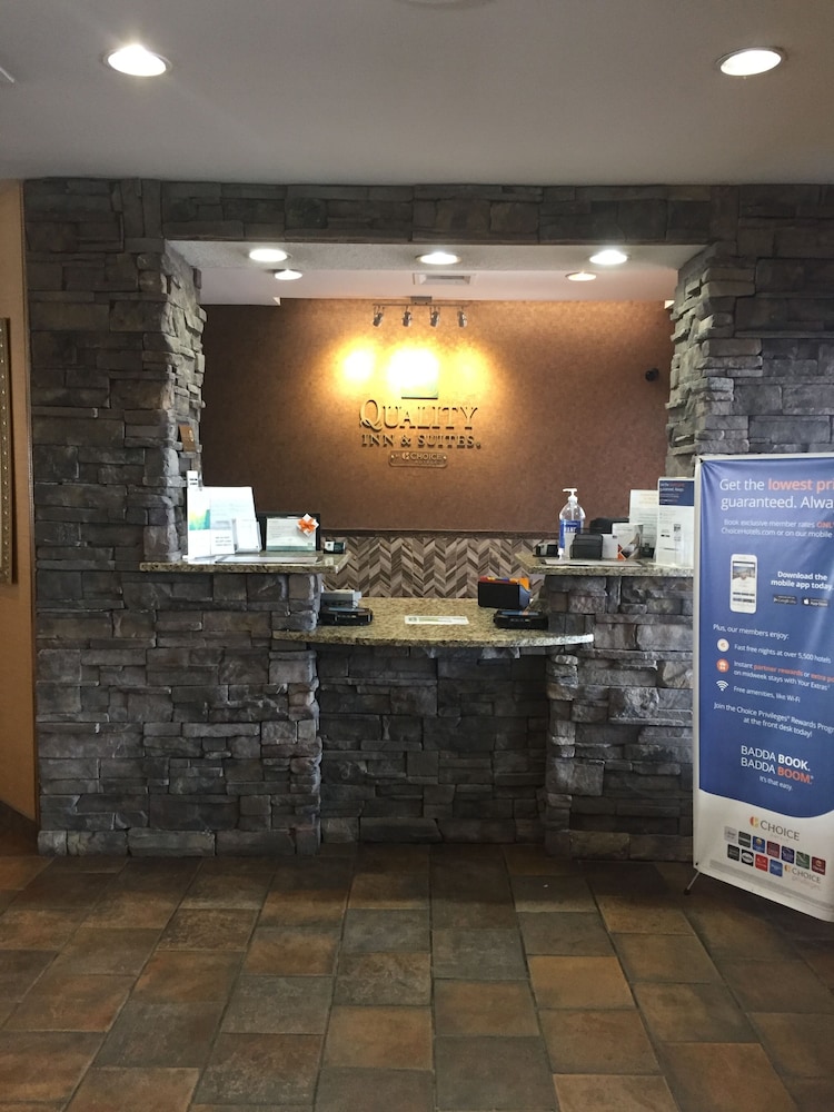 品质套房酒店(Quality Inn and Suites Downtown University Area) 图片5