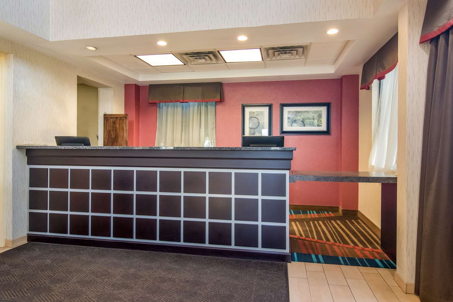Best Western Dutch Valley Inn 6/40