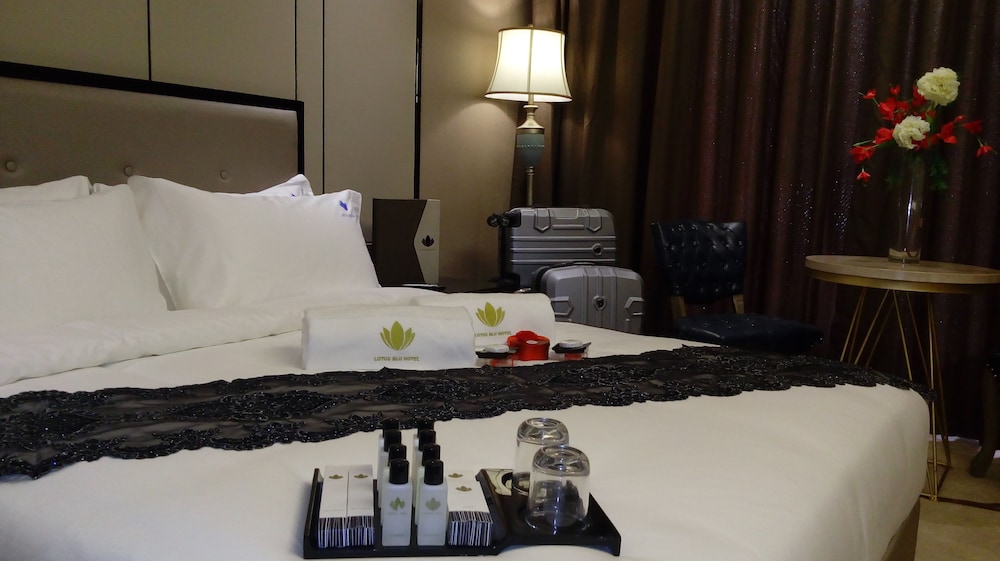 Lotus Blu Hotel 28/58