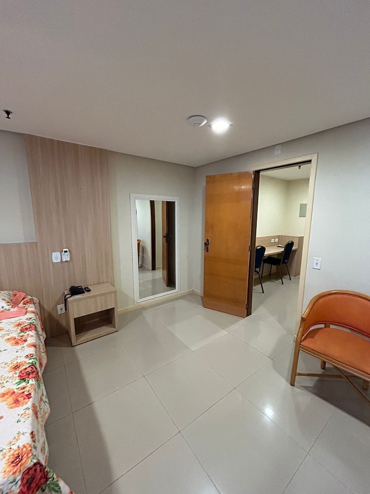 TOWER ICARAI HOTEL 11/53