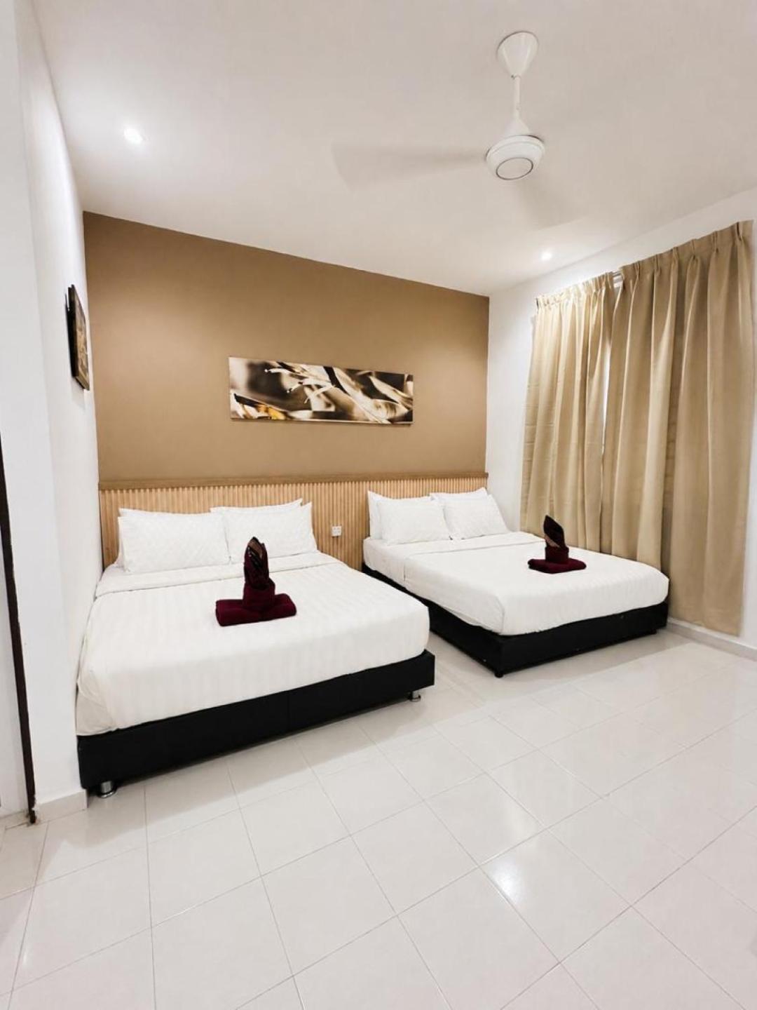 Dhania Motel 6/41