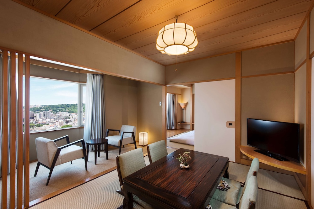 DoubleTree by Hilton Hotel Naha Shuri Castle 42/67