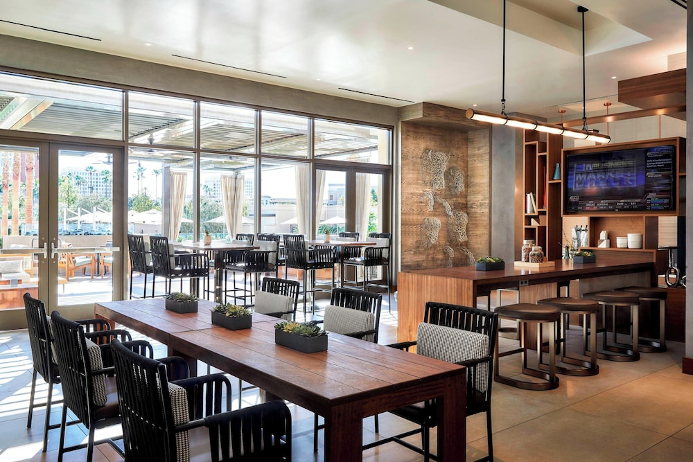 MARRIOTT IRVINE SPECTRUM 30/50