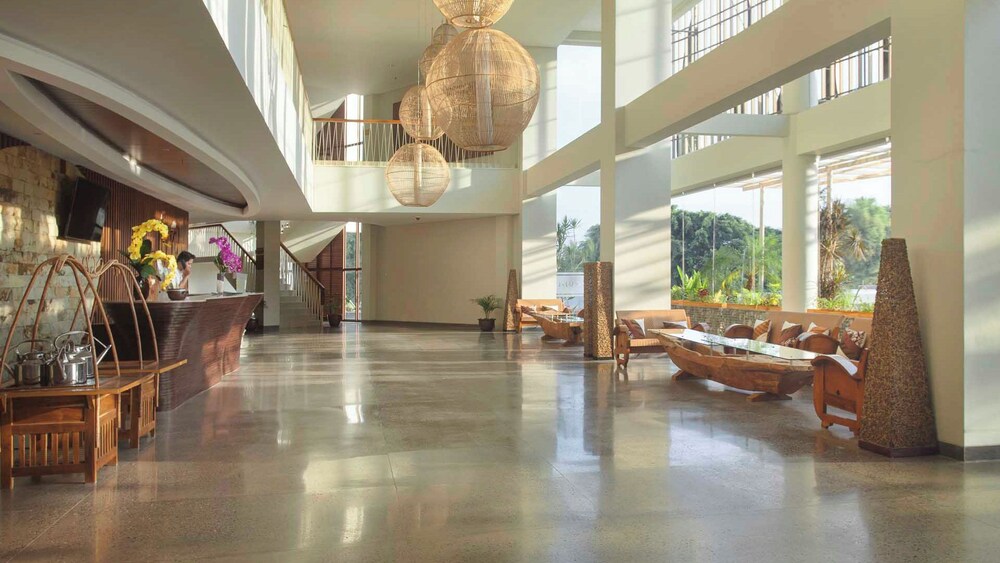 The Wujil Resort and Conventions Semarang 10/43
