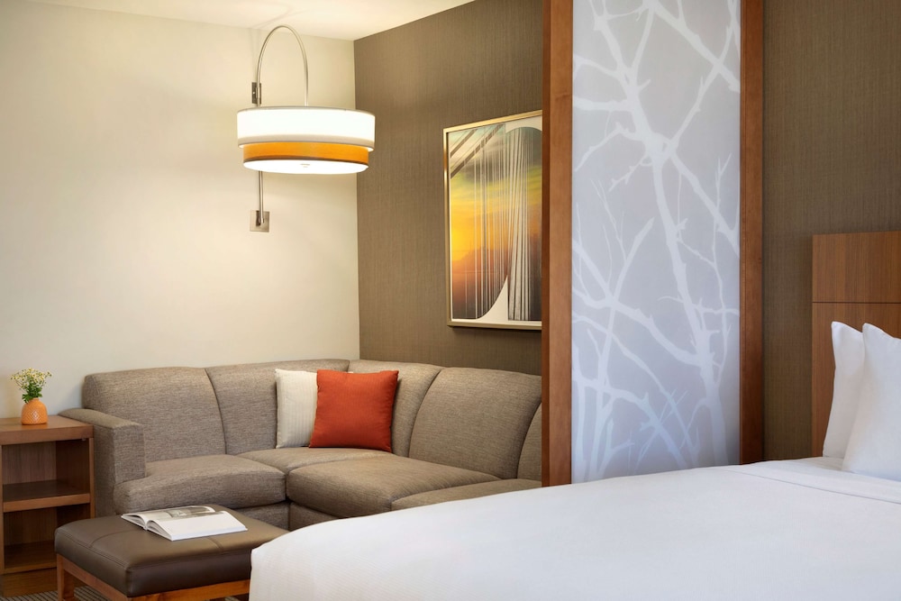 Hyatt Place Vacaville 14/62