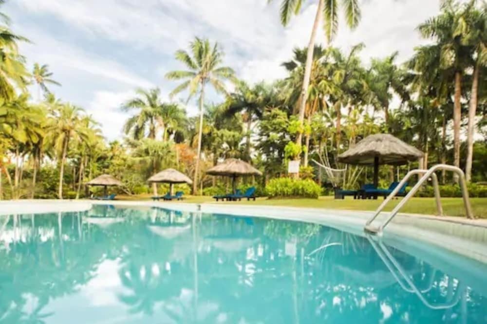 Tambua Sands Beach Resort 12/42