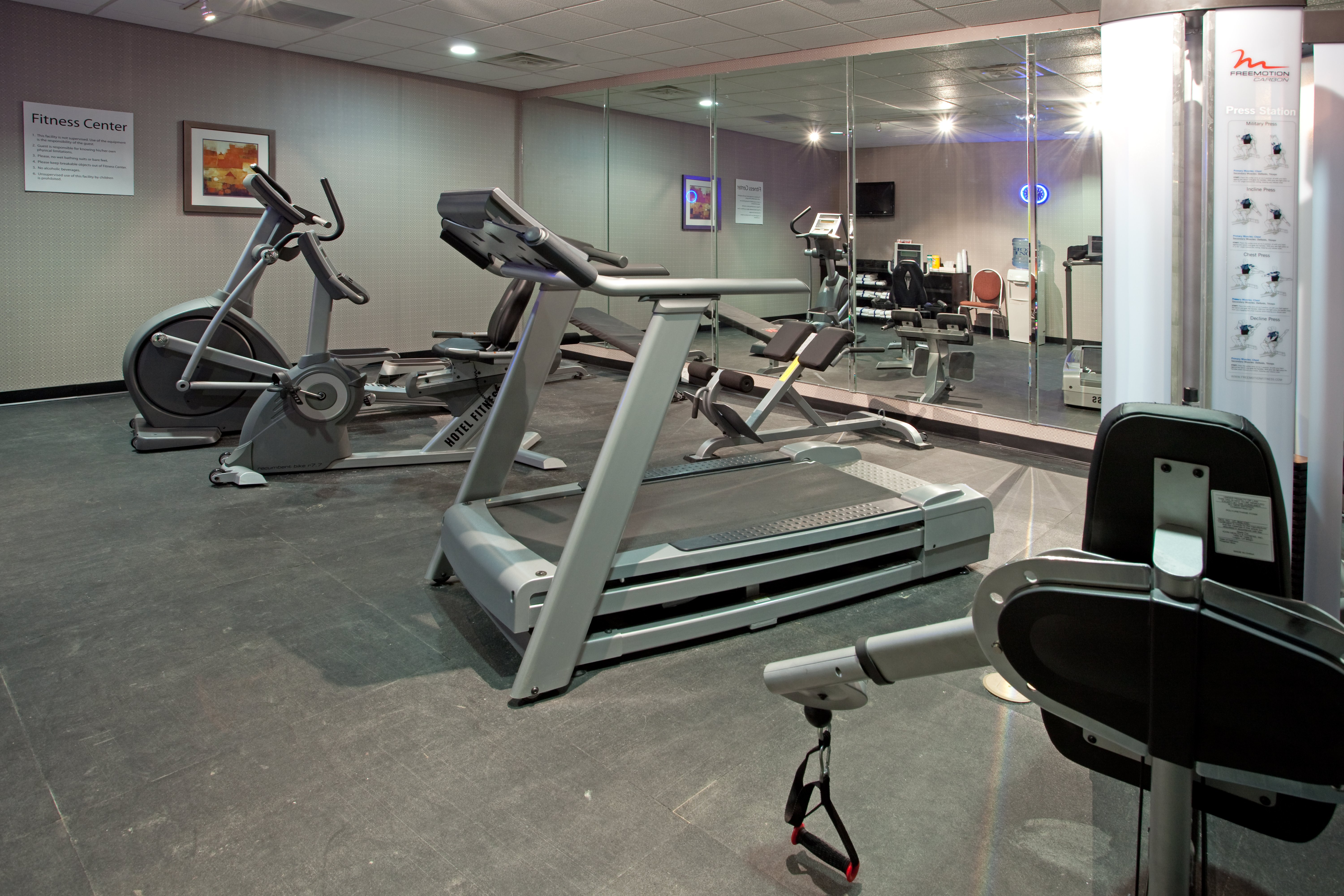 Holiday Inn Express & Suites Clemson - Univ Area 44/82