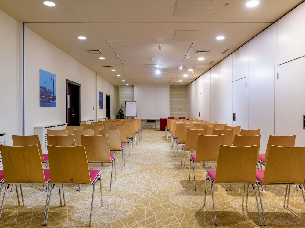 MOVENPICK HOTEL LAUSANNE 68/79