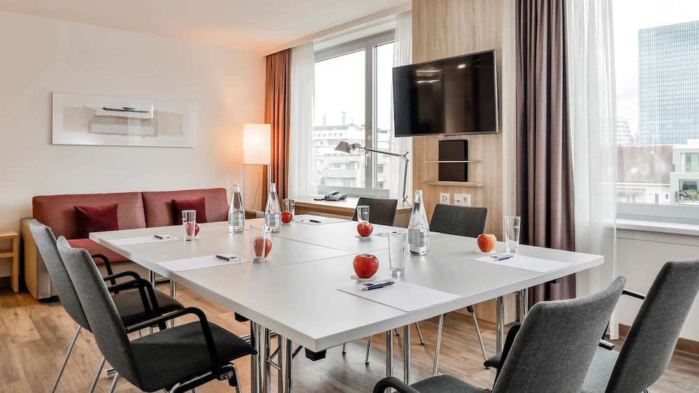 Essential By Dorint Basel City 30/48