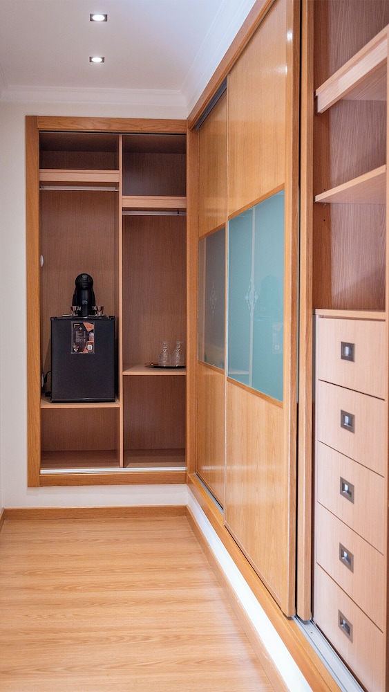 Opus One Luxury Guest House 5/50