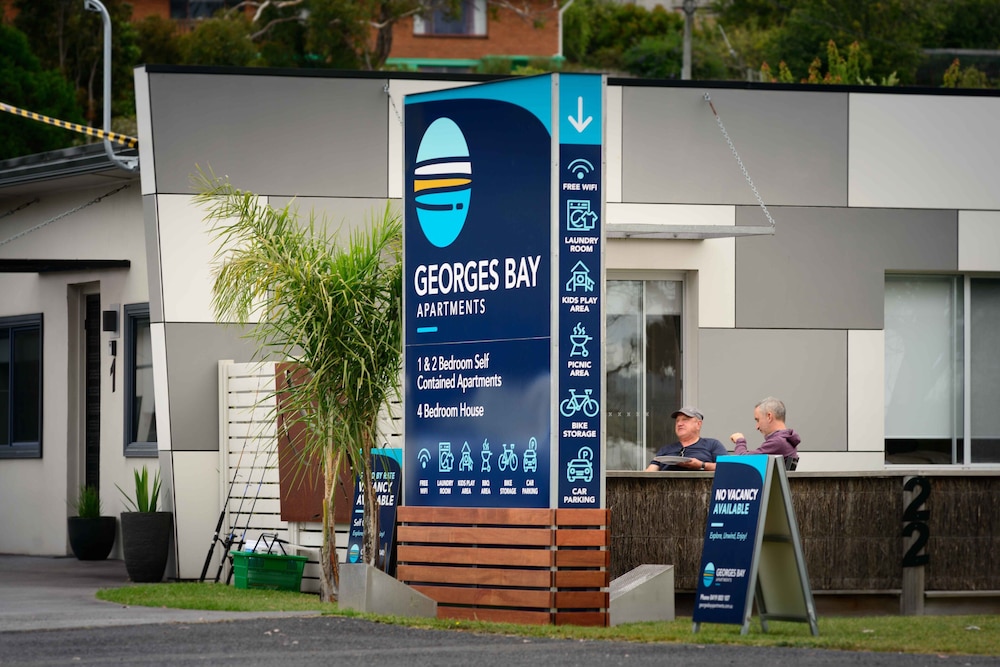 Georges Bay Apartments 30/50
