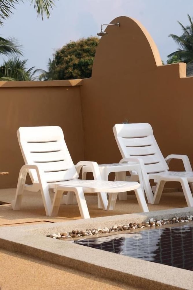 Hathai House Resort 47/48