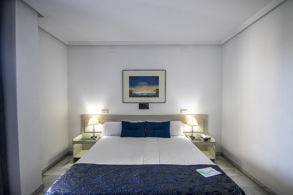 Hotel Apartamentos Simon Verde 20/70