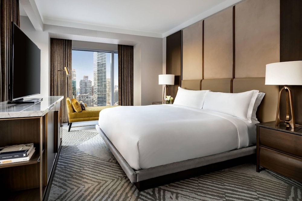 RITZ CARLTON TORONTO HOTEL in TORONTO