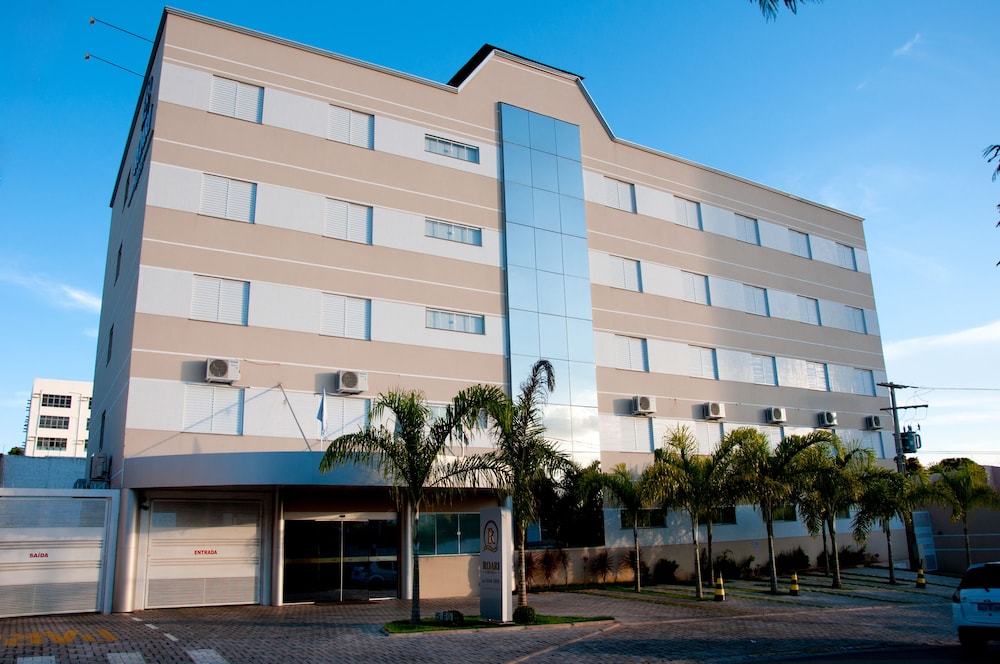 Roari Hotel 3/43