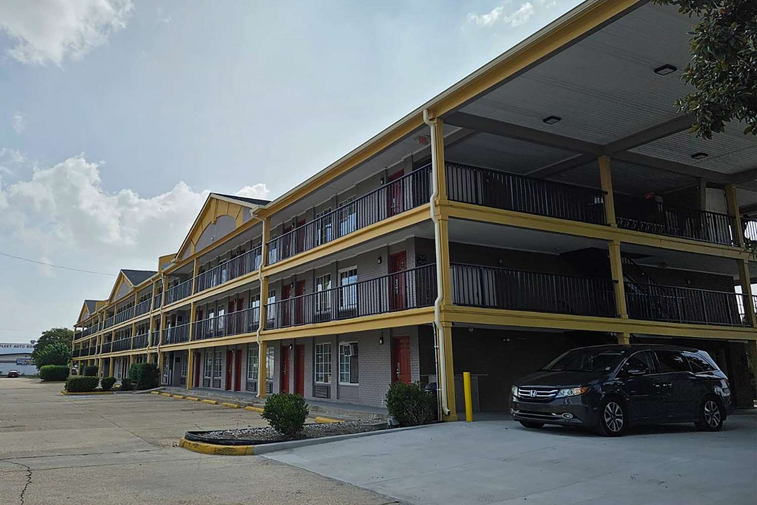 Super 8 By Wyndham Metairie 21/26
