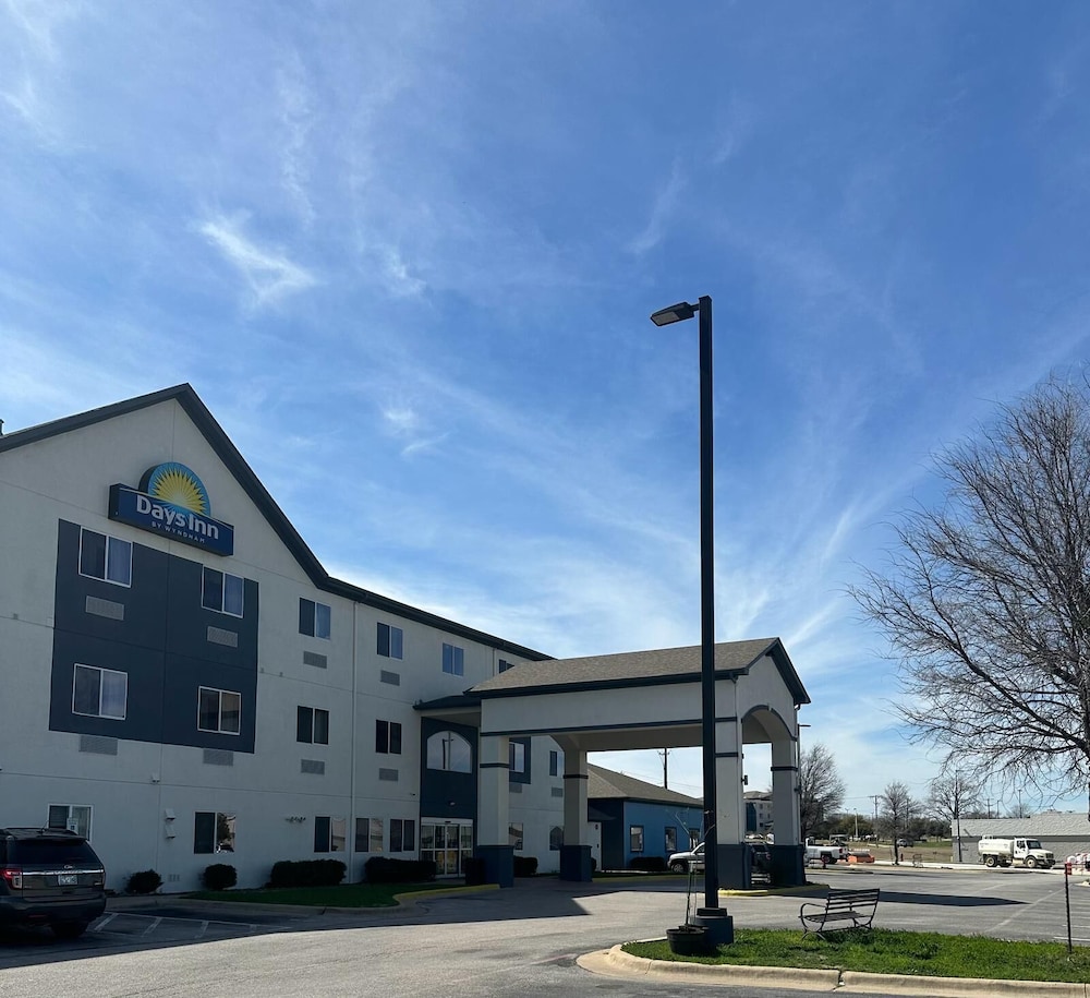 Days Inn by Wyndham Copperas Cove 5/53