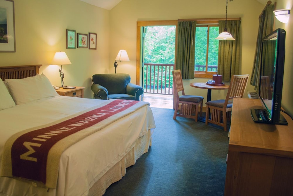 Minnewaska Lodge 7/27