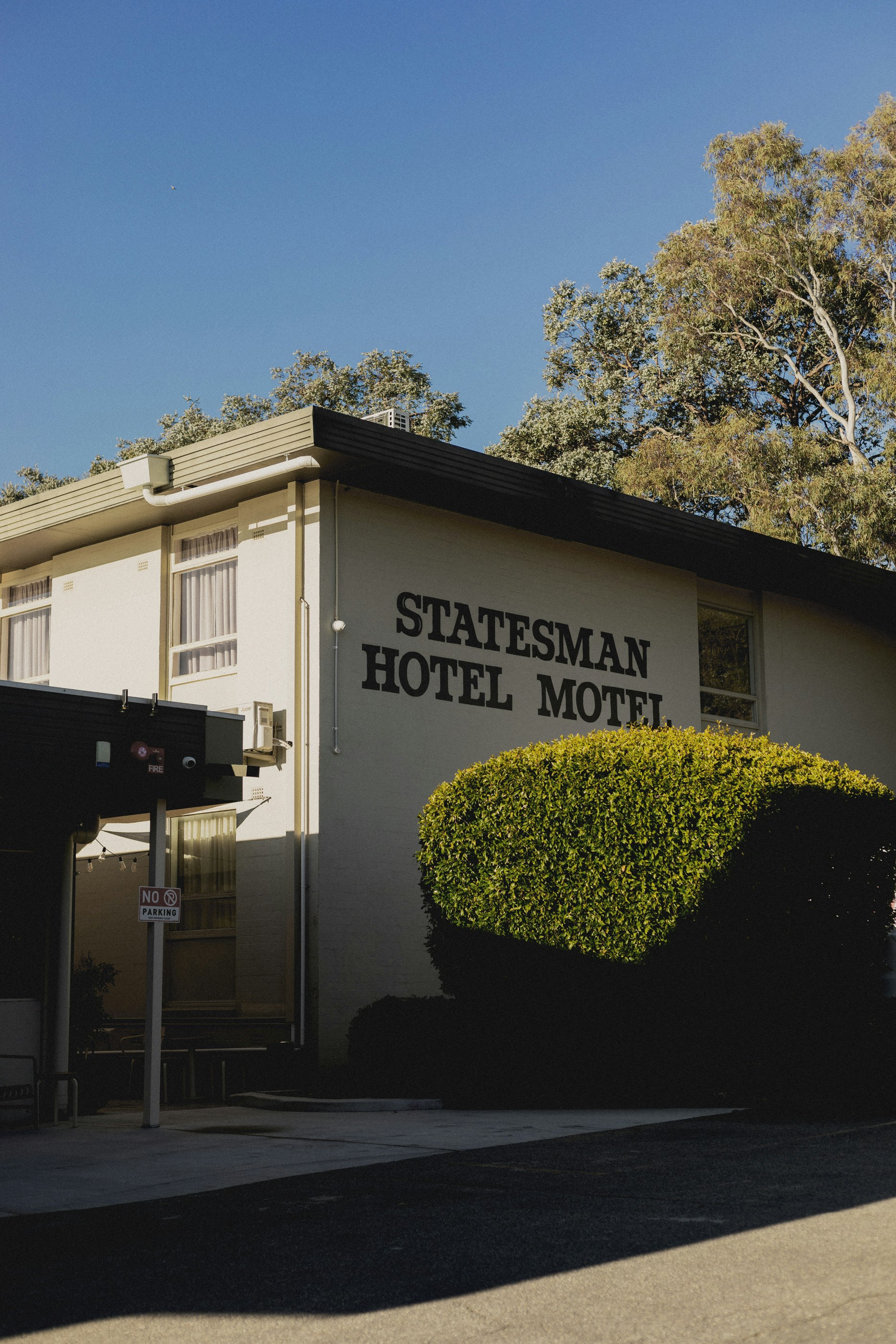 The Statesman Hotel 2/32