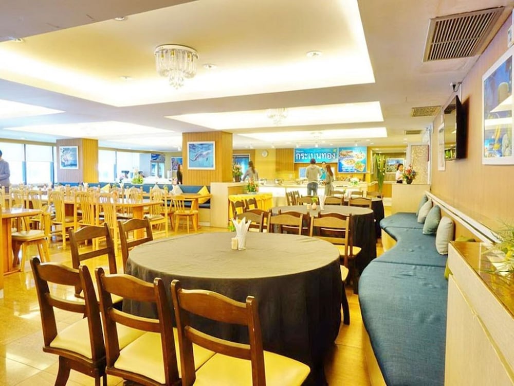 Bay Hotel Srinakarin 46/55