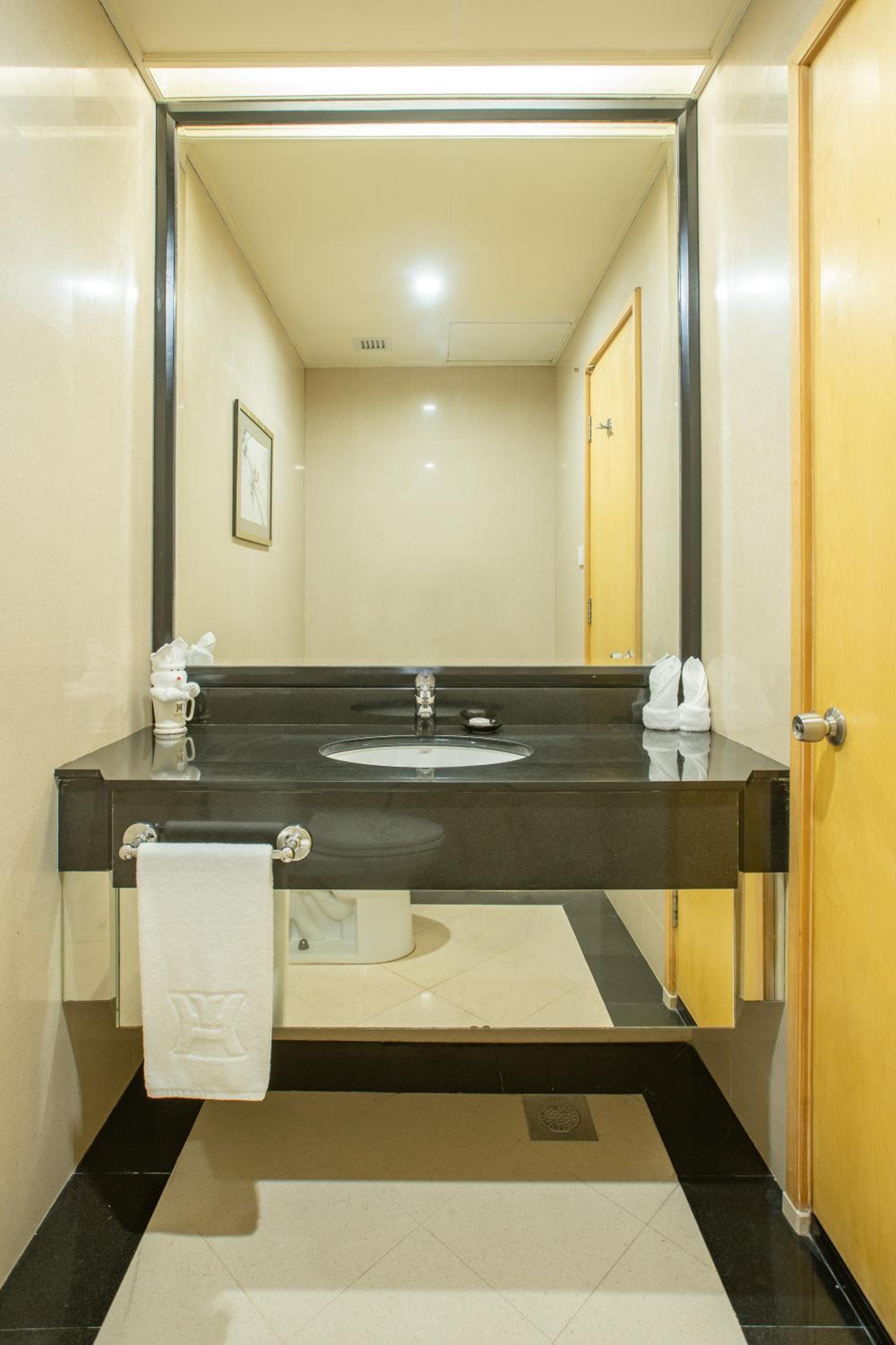 Shantou Junhua Haiyi Hotel 48/50