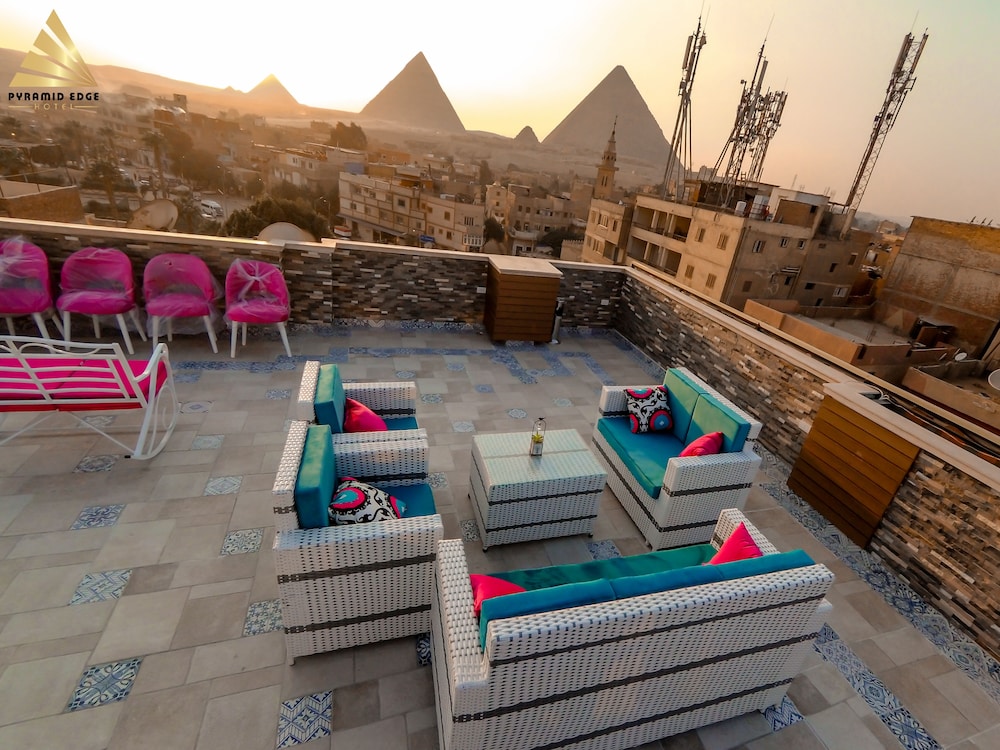 Pyramid Edge Hotel 33/53