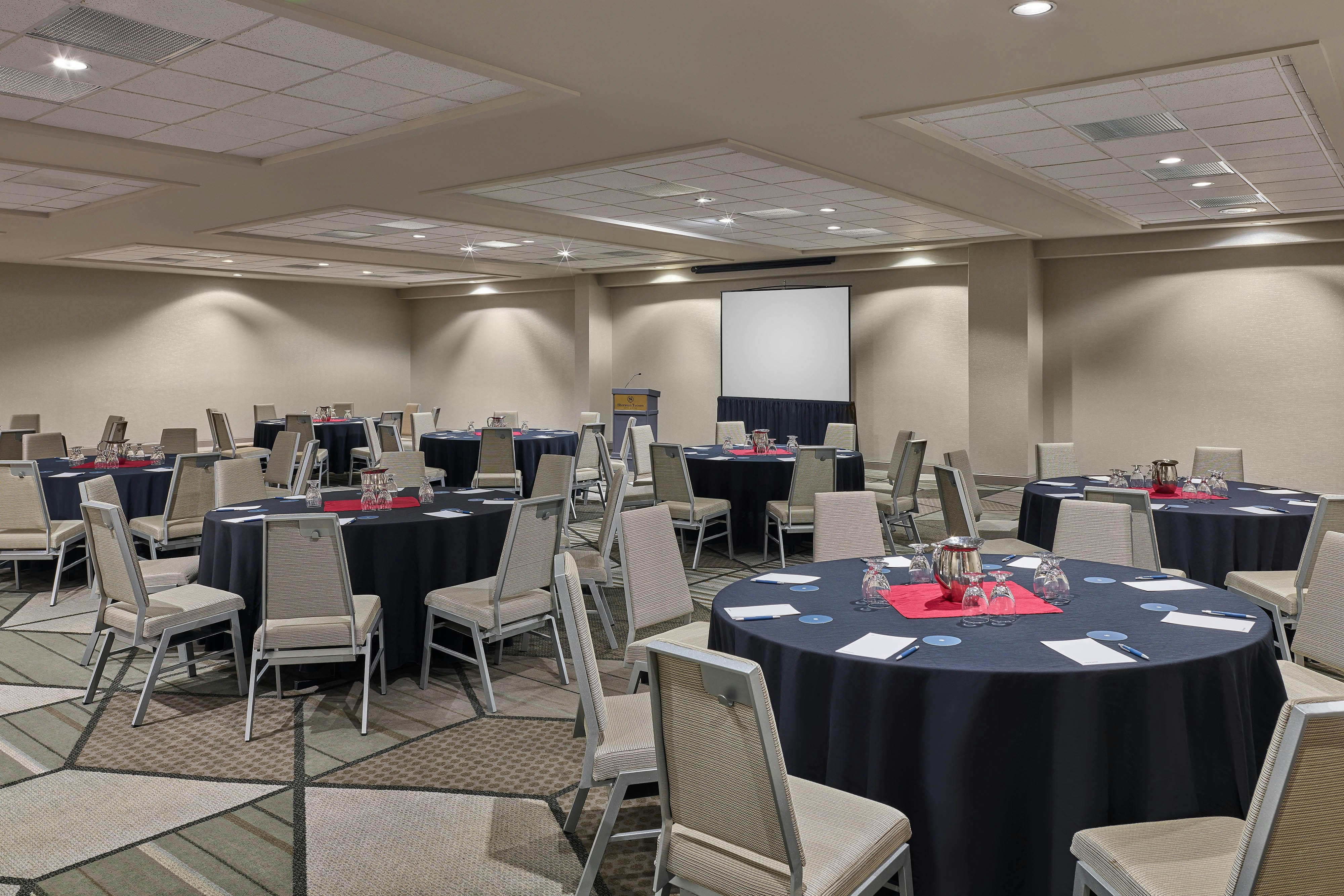 Sheraton Tucson Hotel And Suites 19/22
