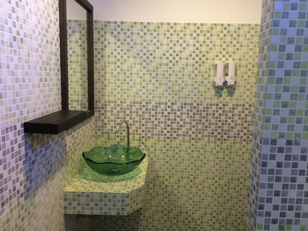Riviera Boutique House 34/66