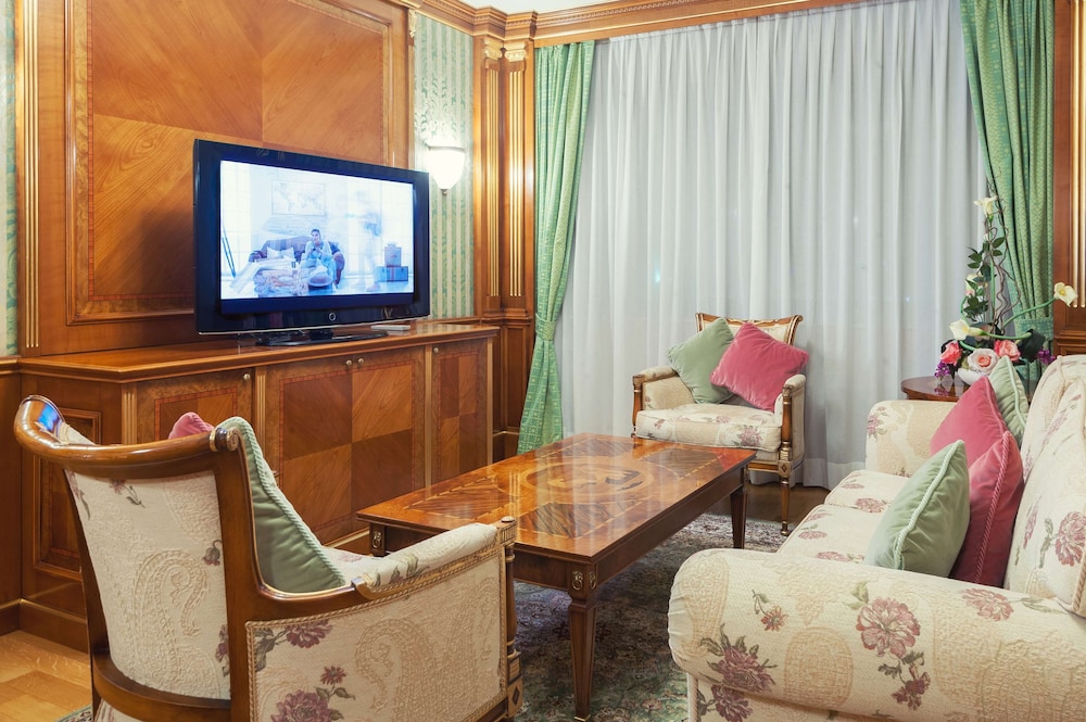 Radisson Hotel Astana 43/71
