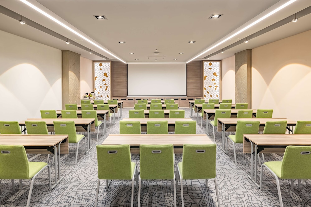 بارك إن باي راديسون الرياض(Park Inn By Radisson Riyadh) 57/66
