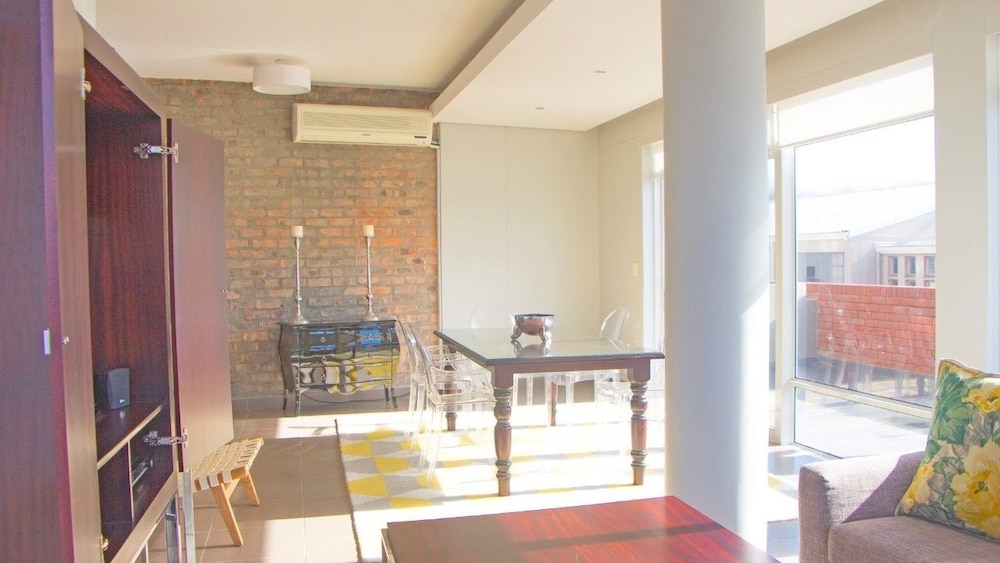Itc Hospitality Group Two Bedrooms Canterbury Suites Building 写真3