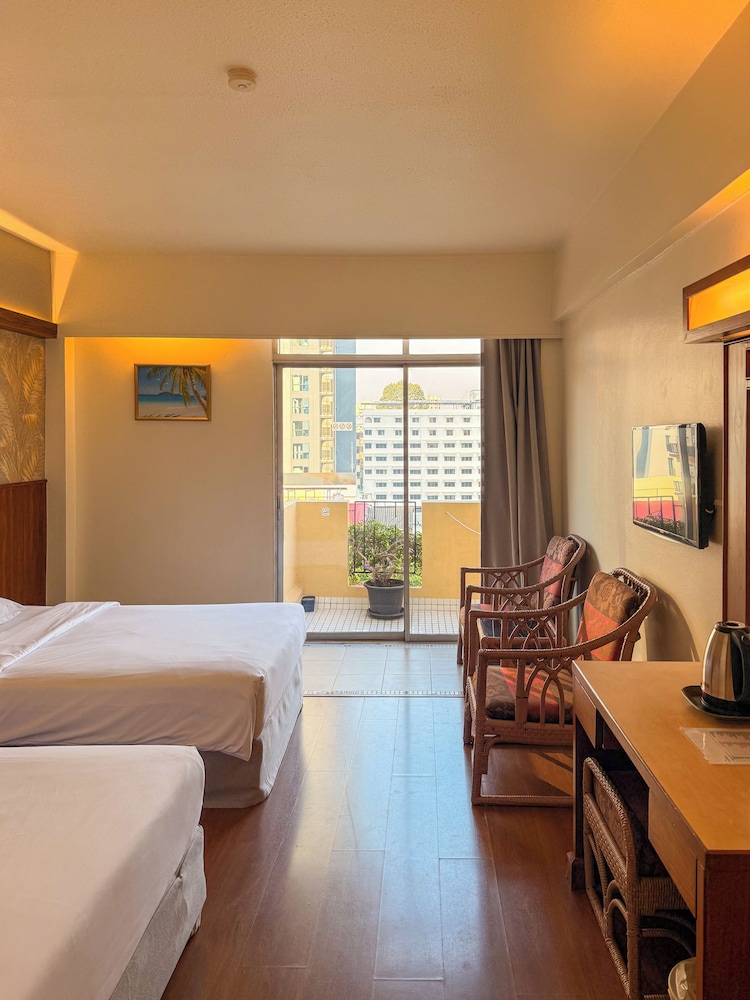 Golden Beach Hotel Pattaya 14/44