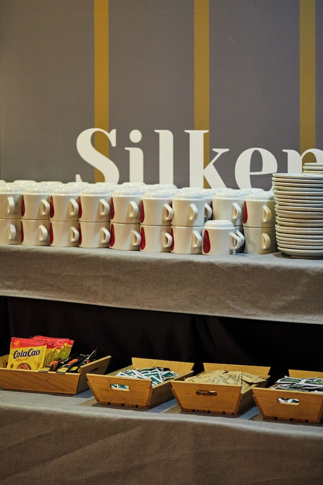 SILKEN MONUMENTAL NARANCO 66/70