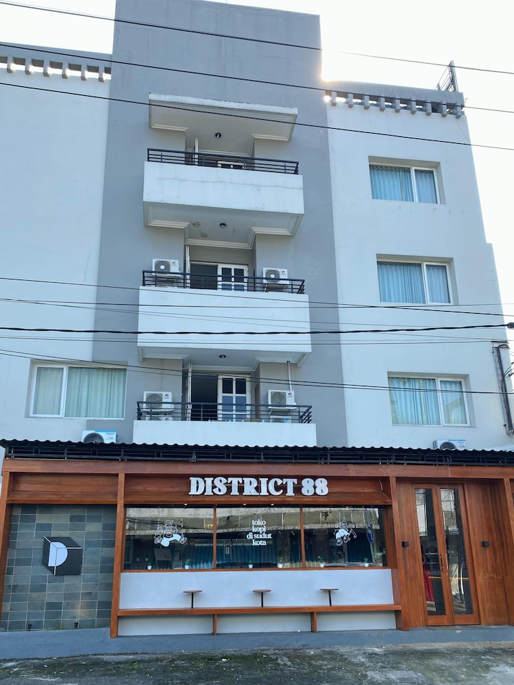 Hotel 88 Jember 2/50