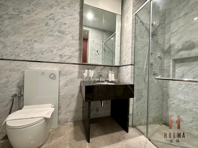 3 Bedrooms, Apartment, Twin Towers View, High Floor