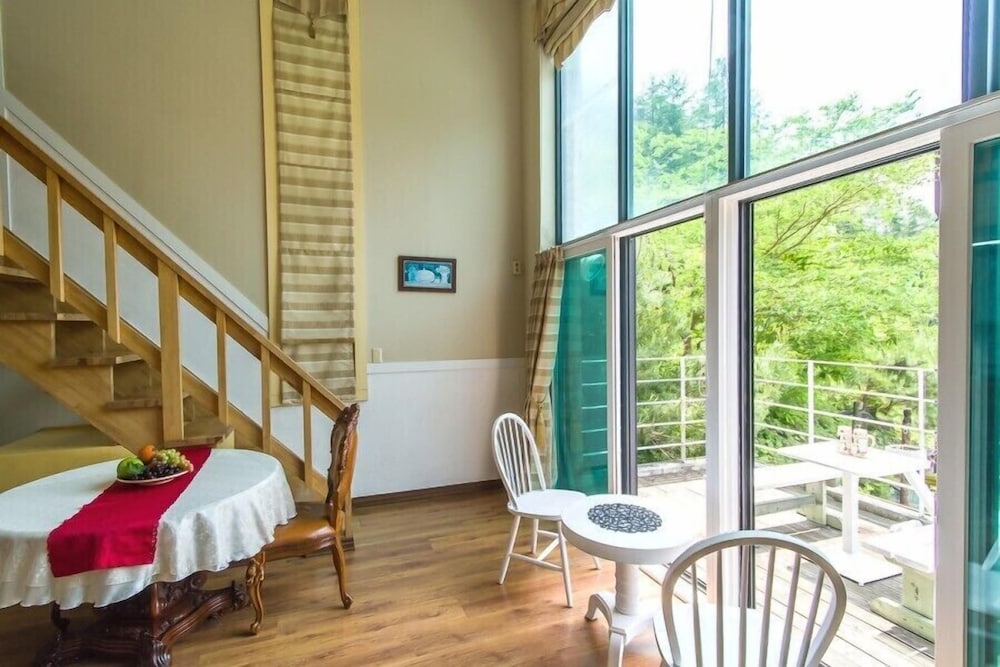Peongcang Sunny Junny Pension 12/50