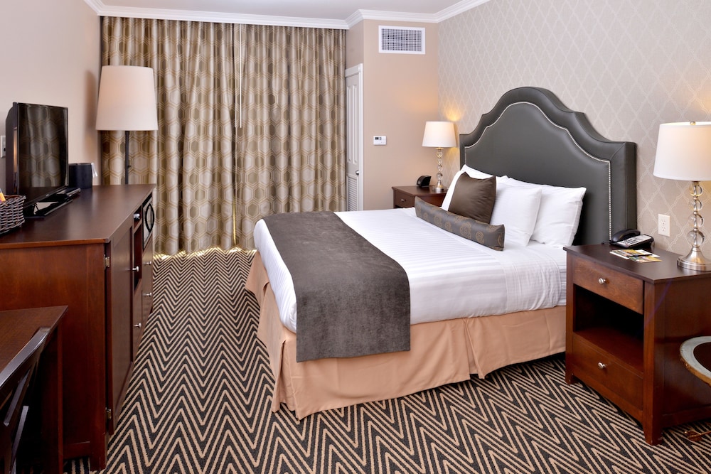Majestic Inn & Spa 14/80