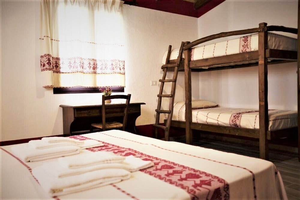 1 BEDROOM, ROMANTIC, APARTMENT