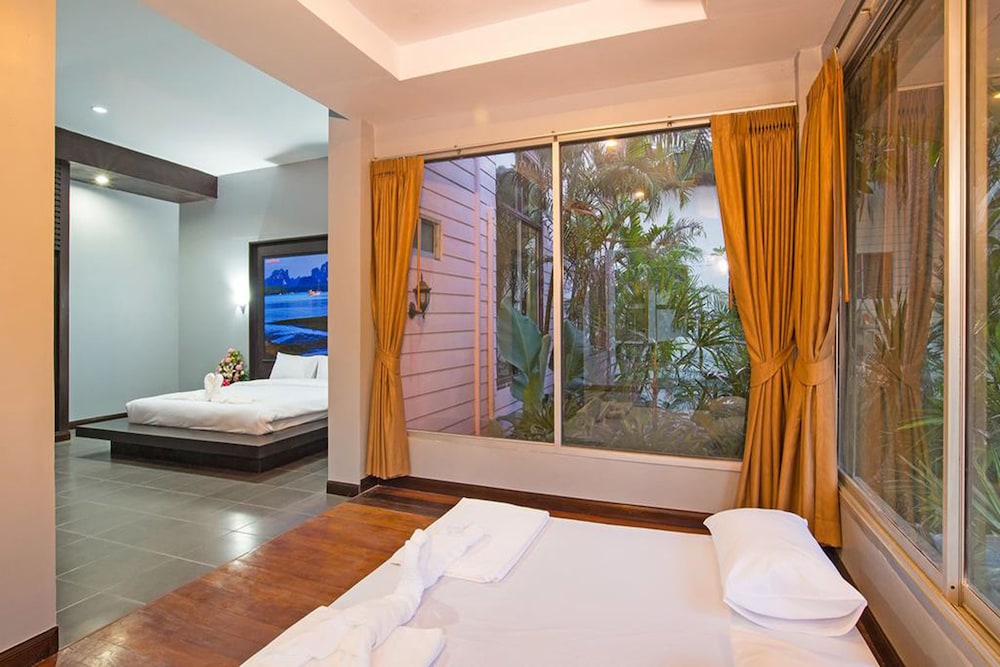Krabi Home Town Boutique 11/38